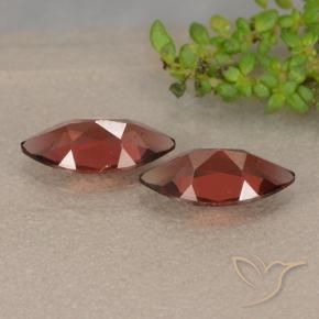 Shop natural 2.42ct スカーレットレッド パイロープガーネット gems, マーキーズ, from モザンビーグ at GemSelect. In stock, global shipping!