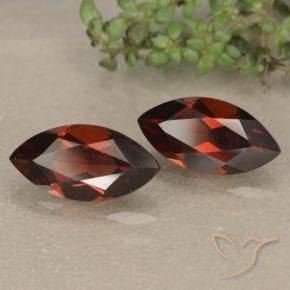 Shop natural 2.57ct ダークレッド パイロープガーネット gems, マーキーズ, from モザンビーグ at GemSelect. In stock, global shipping!