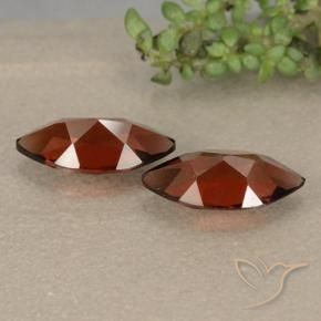 Shop natural 2.37ct ダークレッド パイロープガーネット gems, マーキーズ, from モザンビーグ at GemSelect. In stock, global shipping!