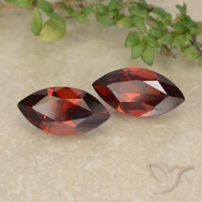 Shop natural 2.47ct スカーレットレッド パイロープガーネット gems, マーキーズ, from モザンビーグ at GemSelect. In stock, global shipping!