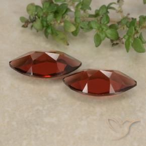 Shop natural 2.47ct ディープレッド パイロープガーネット gems, マーキーズ, from モザンビーグ at GemSelect. In stock, global shipping!