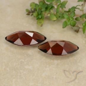 Shop natural 2.20ct 濃いブラッドレッド パイロープガーネット gems, マーキーズ, from モザンビーグ at GemSelect. In stock, global shipping!