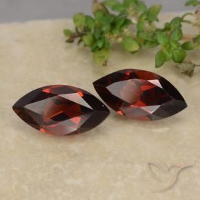 Shop natural 2.51ct 濃いブラッドレッド パイロープガーネット gems, マーキーズ, from モザンビーグ at GemSelect. In stock, global shipping!