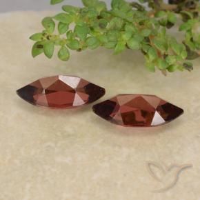 Shop natural 2.21ct ディープレッド パイロープガーネット gems, マーキーズ, from モザンビーグ at GemSelect. In stock, global shipping!