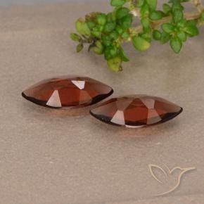 Shop natural 1.83ct ディープレッド パイロープガーネット gems, マーキーズ, from モザンビーグ at GemSelect. In stock, global shipping!