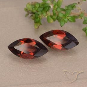 Shop natural 2.41ct 濃いブラッドレッド パイロープガーネット gems, マーキーズ, from モザンビーグ at GemSelect. In stock, global shipping!