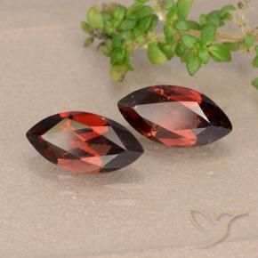 Shop natural 2.51ct ディープレッド パイロープガーネット gems, マーキーズ, from モザンビーグ at GemSelect. In stock, global shipping!