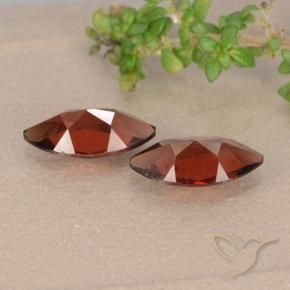 Shop natural 2.51ct ディープレッド パイロープガーネット gems, マーキーズ, from モザンビーグ at GemSelect. In stock, global shipping!