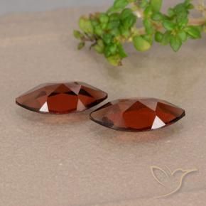 Shop natural 2.20ct ディープレッド パイロープガーネット gems, マーキーズ, from モザンビーグ at GemSelect. In stock, global shipping!