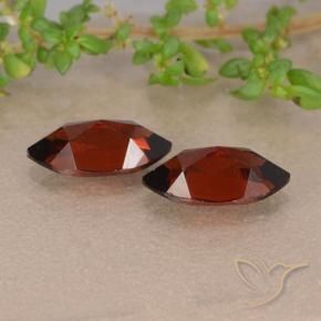 Shop natural 2.78ct ディープレッド パイロープガーネット gems, マーキーズ, from モザンビーグ at GemSelect. In stock, global shipping!