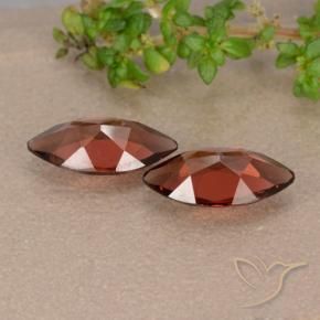 Shop natural 2.21ct ダークレッド パイロープガーネット gems, マーキーズ, from モザンビーグ at GemSelect. In stock, global shipping!