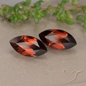Shop natural 2.46ct 濃いスカーレットレッド パイロープガーネット gems, マーキーズ, from モザンビーグ at GemSelect. In stock, global shipping!