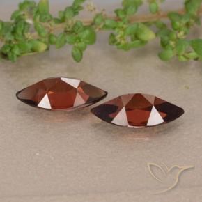 Shop natural 2.21ct 濃いスカーレットレッド パイロープガーネット gems, マーキーズ, from モザンビーグ at GemSelect. In stock, global shipping!