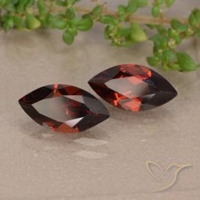 Shop natural 2.51ct 濃いブラッドレッド パイロープガーネット gems, マーキーズ, from モザンビーグ at GemSelect. In stock, global shipping!