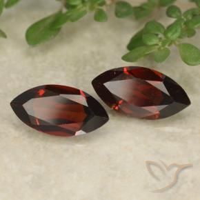 Shop natural 2.37ct ダークレッド パイロープガーネット gems, マーキーズ, from モザンビーグ at GemSelect. In stock, global shipping!