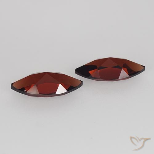 Shop natural 2.31ct ディープレッド パイロープガーネット gems, マーキーズ, from モザンビーグ at GemSelect. In stock, global shipping!