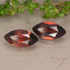 Shop natural 2.54ct 濃いスカーレットレッド パイロープガーネット gems, マーキーズ, from モザンビーグ at GemSelect. In stock, global shipping!