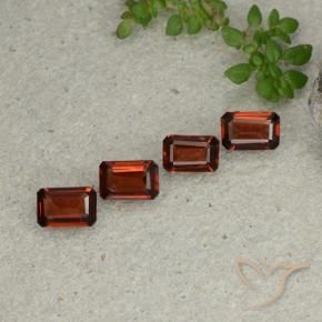 Shop natural 2.04ct ダークレッド パイロープガーネット gems, 八角形 / エメラルドカット, from モザンビーグ at GemSelect. In stock, global shipping!