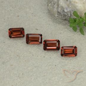 Shop natural 2.20ct サングリアレッド パイロープガーネット gems, エメラルドカット, from モザンビーグ at GemSelect. In stock, global shipping!