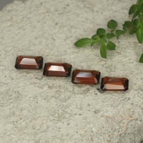Shop natural 2.28ct ミディアムレッド パイロープガーネット gems, 八角形 / エメラルドカット, from モザンビーグ at GemSelect. In stock, global shipping!