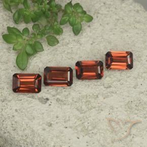 Shop natural 2.16ct ミディアムレッド パイロープガーネット gems, 八角形 / エメラルドカット, from モザンビーグ at GemSelect. In stock, global shipping!