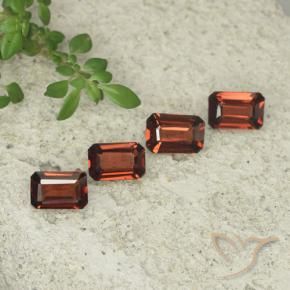 Shop natural 2.11ct ミディアムレッド パイロープガーネット gems, 八角形 / エメラルドカット, from モザンビーグ at GemSelect. In stock, global shipping!