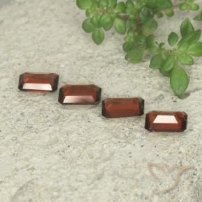 Shop natural 2.01ct サングリアレッド パイロープガーネット gems, 八角形 / エメラルドカット, from モザンビーグ at GemSelect. In stock, global shipping!