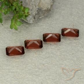 Shop natural 2.36ct サングリアレッド パイロープガーネット gems, 八角形 / エメラルドカット, from モザンビーグ at GemSelect. In stock, global shipping!