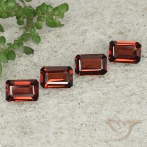 Shop natural 2.54ct ダークレッド パイロープガーネット gems, 八角形 / エメラルドカット, from モザンビーグ at GemSelect. In stock, global shipping!