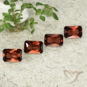 Shop natural 2.45ct ミディアムレッド パイロープガーネット gems, 八角形 / エメラルドカット, from モザンビーグ at GemSelect. In stock, global shipping!