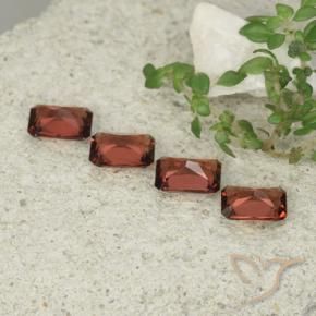 Shop natural 2.44ct ダークレッド パイロープガーネット gems, 八角形 / エメラルドカット, from モザンビーグ at GemSelect. In stock, global shipping!