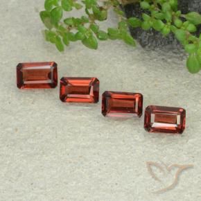 Shop natural 2.12ct ミディアムレッド パイロープガーネット gems, 八角形 / エメラルドカット, from モザンビーグ at GemSelect. In stock, global shipping!