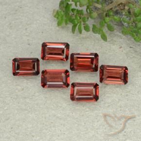 Shop natural 3.03ct ダークレッド パイロープガーネット gems, 八角形 / エメラルドカット, from モザンビーグ at GemSelect. In stock, global shipping!