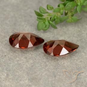 Shop natural 1.75ct ディープレッド パイロープガーネット gems, 洋梨の形, from モザンビーグ at GemSelect. In stock, global shipping!