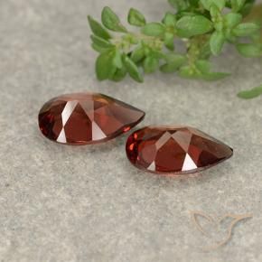 Shop natural 1.74ct サングリアレッド パイロープガーネット gems, 洋梨の形, from モザンビーグ at GemSelect. In stock, global shipping!
