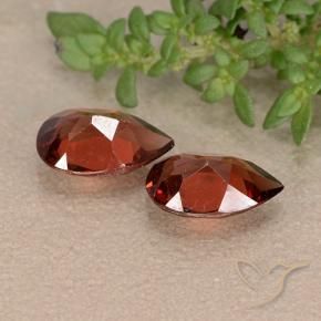 Shop natural 1.79ct サングリアレッド パイロープガーネット gems, 洋梨の形, from モザンビーグ at GemSelect. In stock, global shipping!