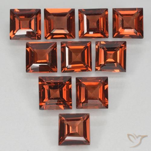 Shop natural 3.94ct サングリアレッド パイロープガーネット gems, 四角形, from モザンビーグ at GemSelect. In stock, global shipping!
