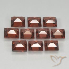 Shop natural 3.84ct ディープレッド パイロープガーネット gems, 四角形, from モザンビーグ at GemSelect. In stock, global shipping!
