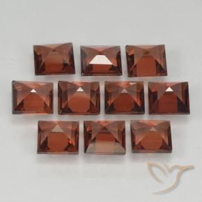 Shop natural 3.84ct ミディアムレッド パイロープガーネット gems, 四角形, from モザンビーグ at GemSelect. In stock, global shipping!