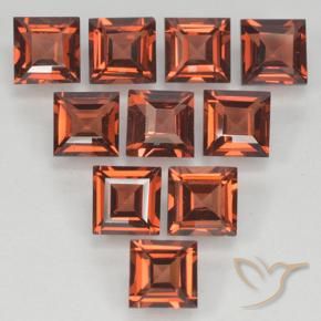 Shop natural 4.07ct 明るい赤 パイロープガーネット gems, 四角形, from モザンビーグ at GemSelect. In stock, global shipping!