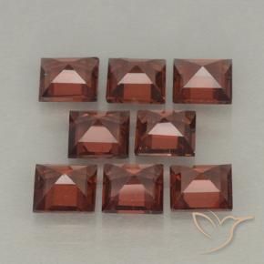 Shop natural 3.16ct ディープレッド パイロープガーネット gems, 四角形, from モザンビーグ at GemSelect. In stock, global shipping!