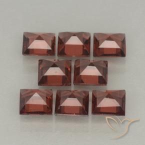 Shop natural 3.28ct ミディアムレッド パイロープガーネット gems, 四角形, from モザンビーグ at GemSelect. In stock, global shipping!