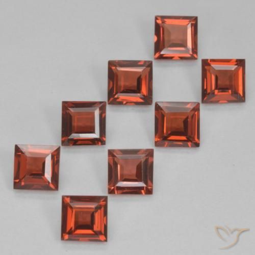 Shop natural 3.50ct スカーレットレッド パイロープガーネット gems, 四角形, from モザンビーグ at GemSelect. In stock, global shipping!