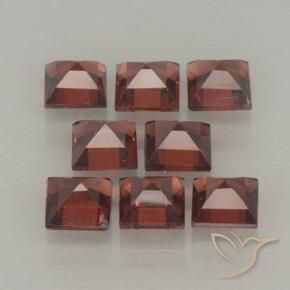 Shop natural 3.67ct スカーレットレッド パイロープガーネット gems, 四角形, from モザンビーグ at GemSelect. In stock, global shipping!