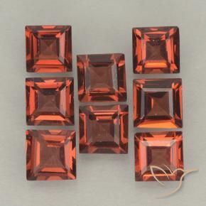 Shop natural 3.22ct スカーレットレッド パイロープガーネット gems, 四角形, from モザンビーグ at GemSelect. In stock, global shipping!