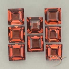 Shop natural 3.42ct ミディアムレッド パイロープガーネット gems, 四角形, from モザンビーグ at GemSelect. In stock, global shipping!
