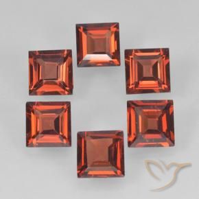 Shop natural 2.41ct カラントレッド パイロープガーネット gems, 四角形, from モザンビーグ at GemSelect. In stock, global shipping!