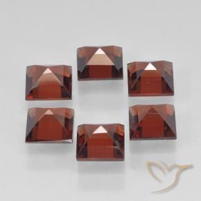 Shop natural 2.74ct 明るい赤 パイロープガーネット gems, 四角形, from モザンビーグ at GemSelect. In stock, global shipping!