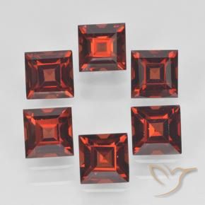 Shop natural 2.96ct ミディアムレッド パイロープガーネット gems, 四角形, from モザンビーグ at GemSelect. In stock, global shipping!