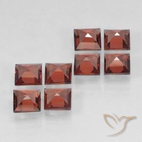 Shop natural 2.98ct ミディアムレッド パイロープガーネット gems, 四角形, from モザンビーグ at GemSelect. In stock, global shipping!